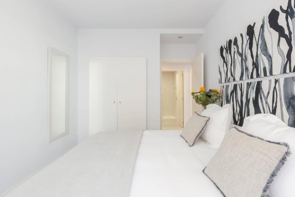 New Gorgeous Central Apartment - Beachfront - 3 Bd San Sebastián Exterior foto